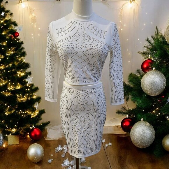 Banjul x Nasty Gal ✦ White Studded Skirt Set S ✦ Cropped Top Mini Skirt Zip-Back - Picture 1 of 16
